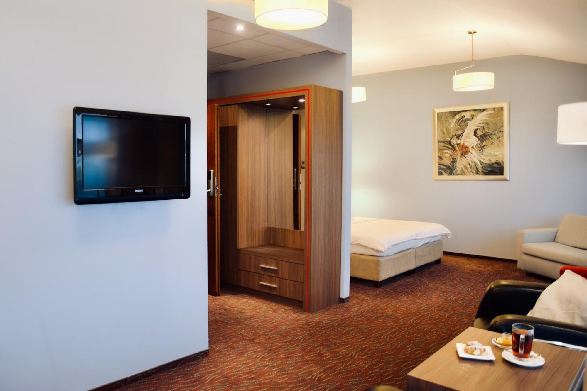 Hotel Szafran تشيلاش المظهر الخارجي الصورة