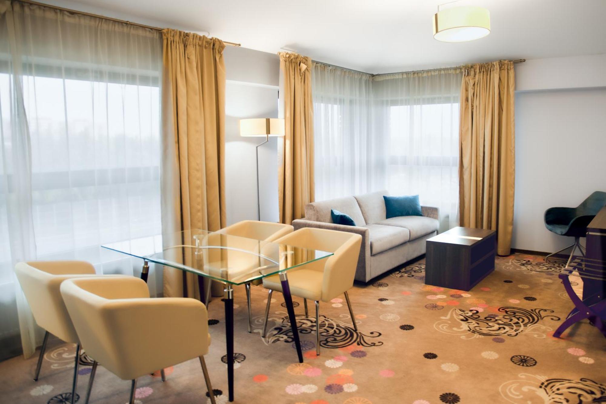 Hotel Szafran تشيلاش المظهر الخارجي الصورة
