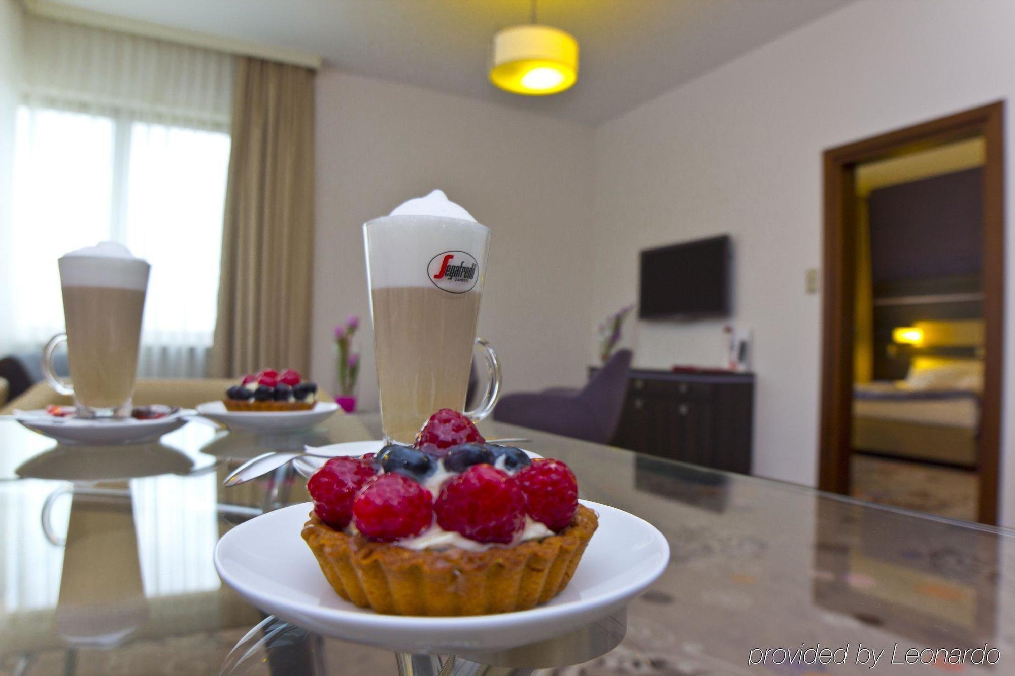 Hotel Szafran تشيلاش الغرفة الصورة